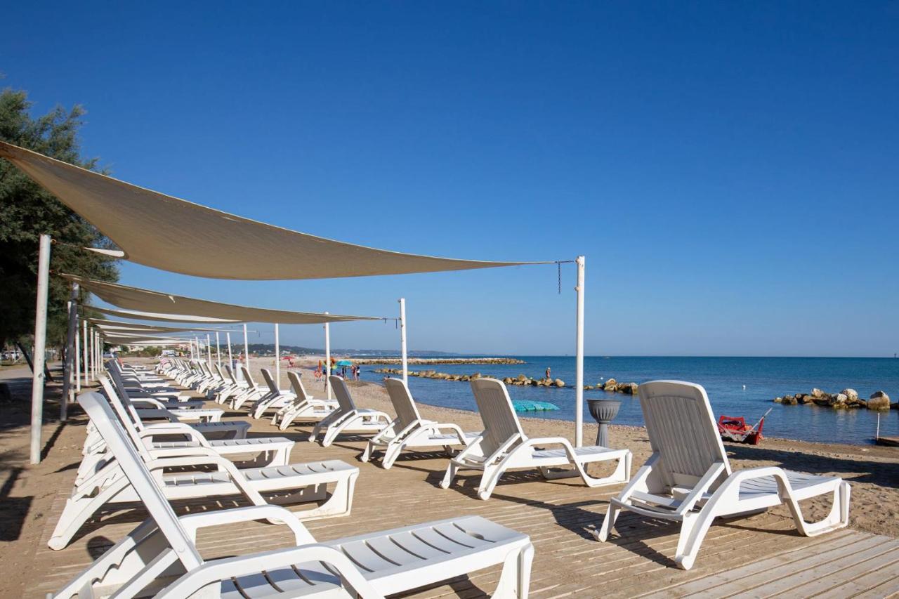 Centro Vacanze Poker Casalbordino Exterior photo
